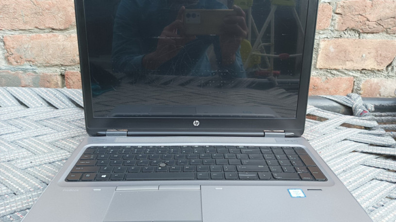 hp-probook-650-g2-laptop-i5-8th-gen-8-gb-ram-240-gb-ssd-2-gb-graphics-card-big-2
